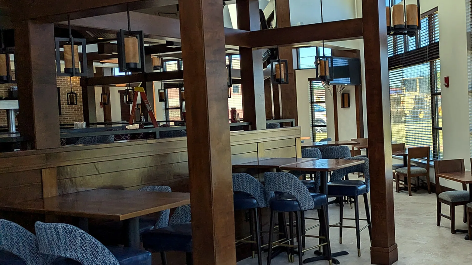 Finished restaurant and bar interior